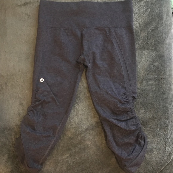 Lululemon Cropped Leggings - Picture 2 of 5